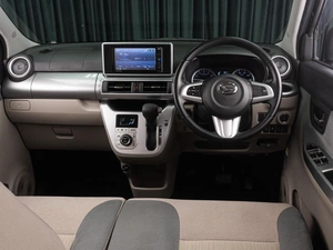 Хетчбэк Daihatsu Cast 2017 года, 769000 рублей, Тюмень