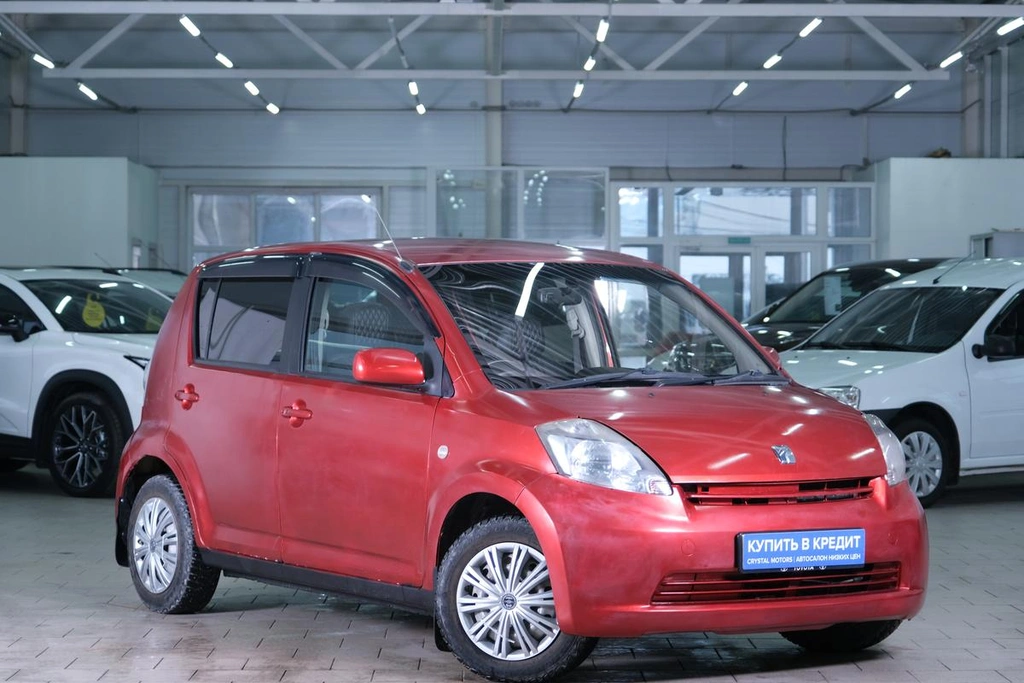 Хетчбэк Toyota Passo 2004 года, 359000 рублей, Омск