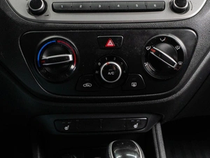 Седан Hyundai Solaris 2021 года, 1629851 рублей, Тюмень
