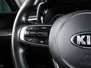 Седан Kia K5 2020 года, 2975000 рублей, Волгоград