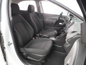 Седан Chevrolet Aveo 2012 года, 569000 рублей, Воронеж