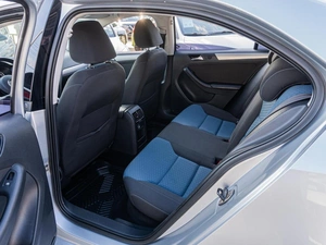 Седан Volkswagen Jetta 2013 года, 1149000 рублей, Саратов