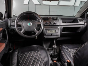 Хетчбэк Skoda Fabia 2007 года, 419000 рублей, Воронеж