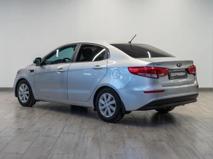 Седан Kia Rio 2015 года, 1149000 рублей, Саратов