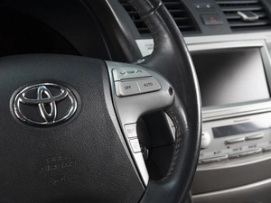 Седан Toyota Camry 2010 года, 1499000 рублей, Омск