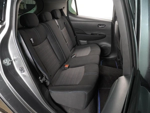 Хетчбэк Nissan Leaf 2017 года, 1800000 рублей, Воронеж