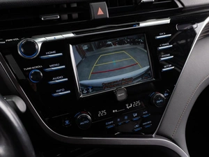 Седан Toyota Camry 2019 года, 3090000 рублей, Тюмень