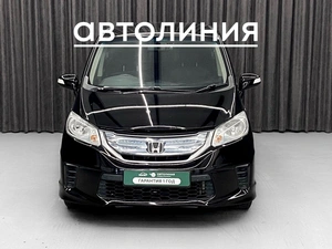 Минивэн Honda Freed 2013 года, 999000 рублей, Красноярск