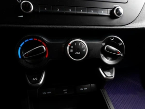 Седан Kia Rio 2020 года, 1549000 рублей, Тюмень