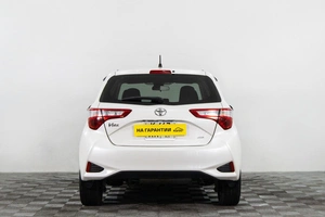 Хетчбэк Toyota Vitz 2019 года, 1169000 рублей, Сургут