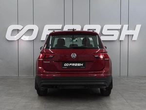 Внедорожник Volkswagen Tiguan 2019 года, 2438000 рублей, Воронеж