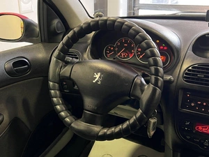 Седан Peugeot 206 2009 года, 419000 рублей, Красноярск