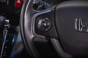 Минивэн Honda Stepwgn Spada 2017 года, 2009000 рублей, Томск