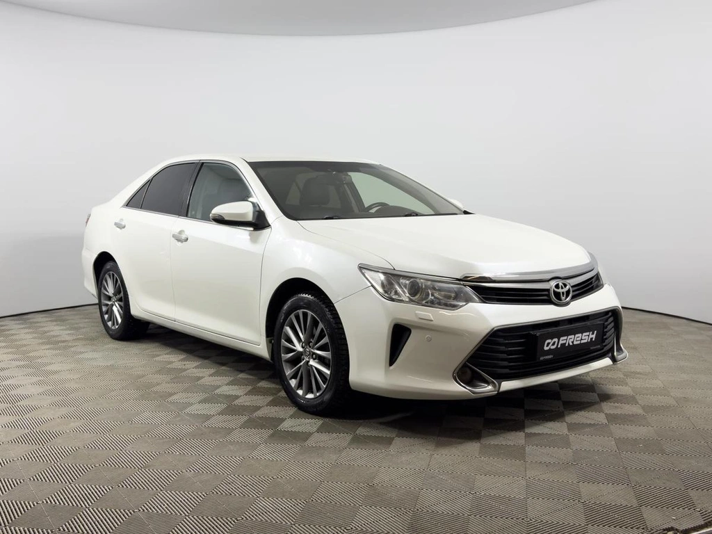 Седан Toyota Camry 2016 года, 1732100 рублей, Казань