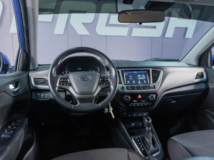 Седан Hyundai Solaris 2019 года, 1299000 рублей, Сургут