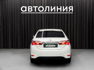 Седан Toyota Corolla 2013 года, 899000 рублей, Красноярск