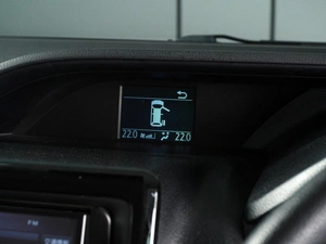 Минивэн Toyota Voxy 2017 года, 1865000 рублей, Минеральные Воды