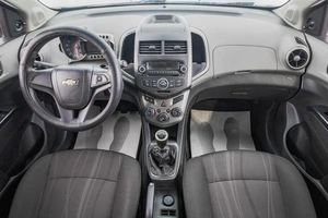 Седан Chevrolet Aveo 2014 года, 549000 рублей, Барнаул