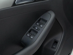 Седан Volkswagen Jetta 2016 года, 1577077 рублей, Москва