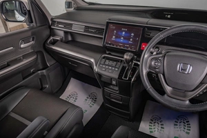 Минивэн Honda Stepwgn Spada 2021 года, 2879000 рублей, Томск