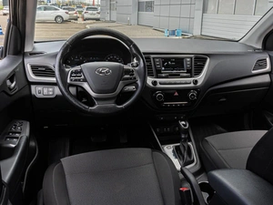 Седан Hyundai Solaris 2017 года, 1340000 рублей, Краснодар