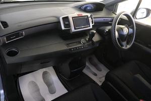 Минивэн Honda Freed 2010 года, 1019000 рублей, Омск