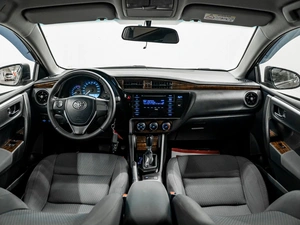 Седан Toyota Corolla 2016 года, 1600000 рублей, Красноярск