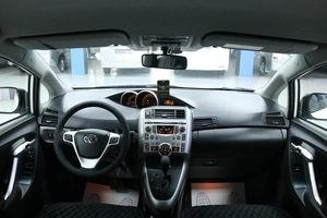 Минивэн Toyota Verso 2010 года, 1158000 рублей, Солонцы