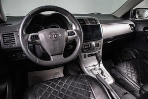 Седан Toyota Corolla 2011 года, 1199000 рублей, Сургут