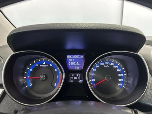 Хетчбэк Hyundai i30 2013 года, 995000 рублей, Красноярск
