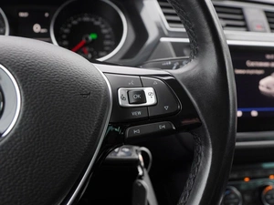 Внедорожник Volkswagen Tiguan 2019 года, 2420000 рублей, Волгоград