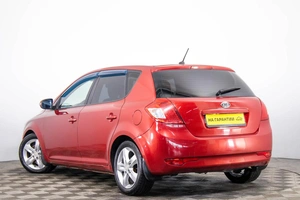 Хетчбэк Kia Ceed 2011 года, 639000 рублей, Пермь