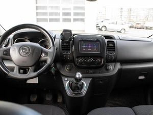 Минивэн Opel Vivaro 2018 года, 2329000 рублей, Петрозаводск