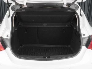 Хетчбэк Opel Astra 2012 года, 699000 рублей, Тюмень