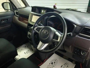 Минивэн Toyota Roomy 2018 года, 999000 рублей, Ачинск