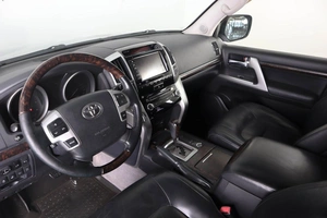 Внедорожник Toyota Land Cruiser 2013 года, 3639000 рублей, Пермь