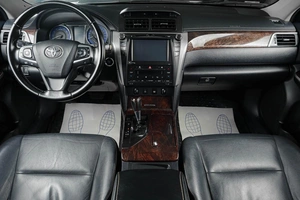 Седан Toyota Camry 2015 года, 2079000 рублей, Тюмень