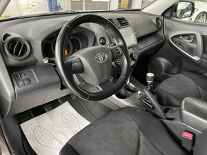 Внедорожник Toyota RAV4 2011 года, 1387000 рублей, Солонцы