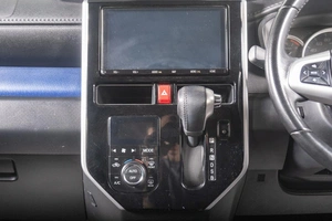 Минивэн Toyota Roomy 2018 года, 1299000 рублей, Томск