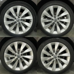 Фото