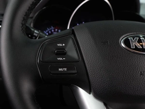 Хетчбэк Kia Rio 2014 года, 970000 рублей, Воронеж