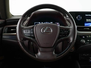 Седан Lexus ES 2021 года, 4618888 рублей, Москва