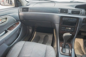 Седан Toyota Camry 2001 года, 499000 рублей, Барнаул