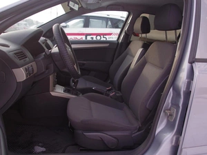 Седан Opel Astra 2008 года, 450000 рублей, Владимир