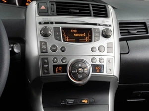 Минивэн Toyota Verso 2011 года, 1270000 рублей, Тюмень