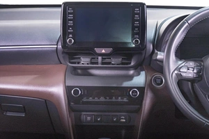 Внедорожник Toyota Yaris Cross 2020 года, 2479000 рублей, Томск