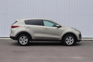 Внедорожник Kia Sportage 2017 года, 1630000 рублей, Брянск