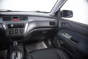 Седан Mitsubishi Lancer 2006 года, 409000 рублей, Пермь