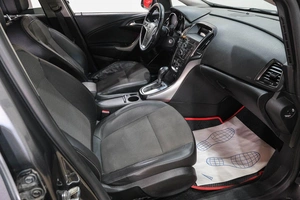 Хетчбэк Opel Astra 2011 года, 629000 рублей, Новокузнецк