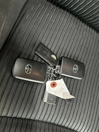 Универсал Toyota Prius Alpha 2017 года, 1690000 рублей, Красноярск